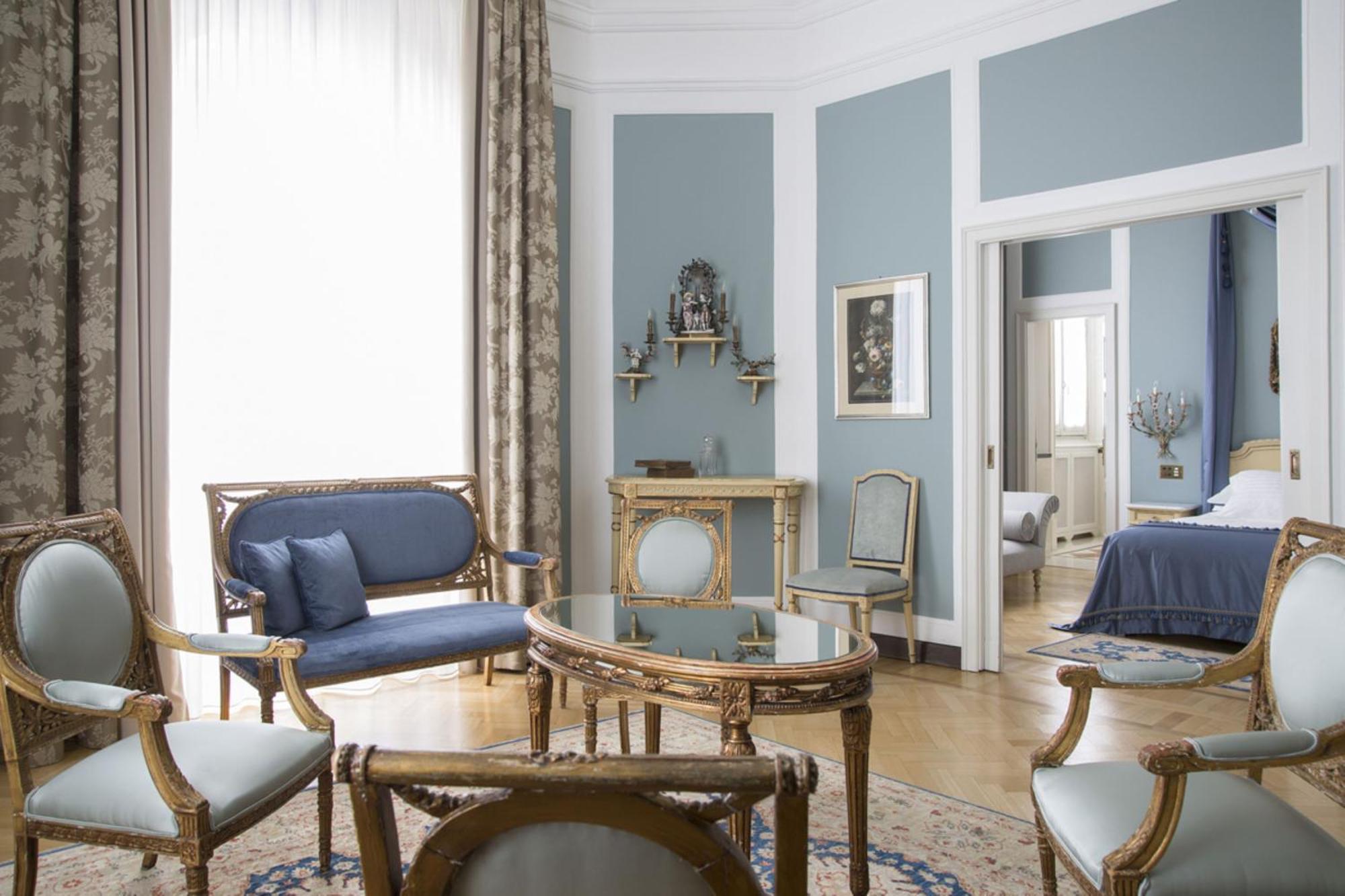 Deluxe Suite