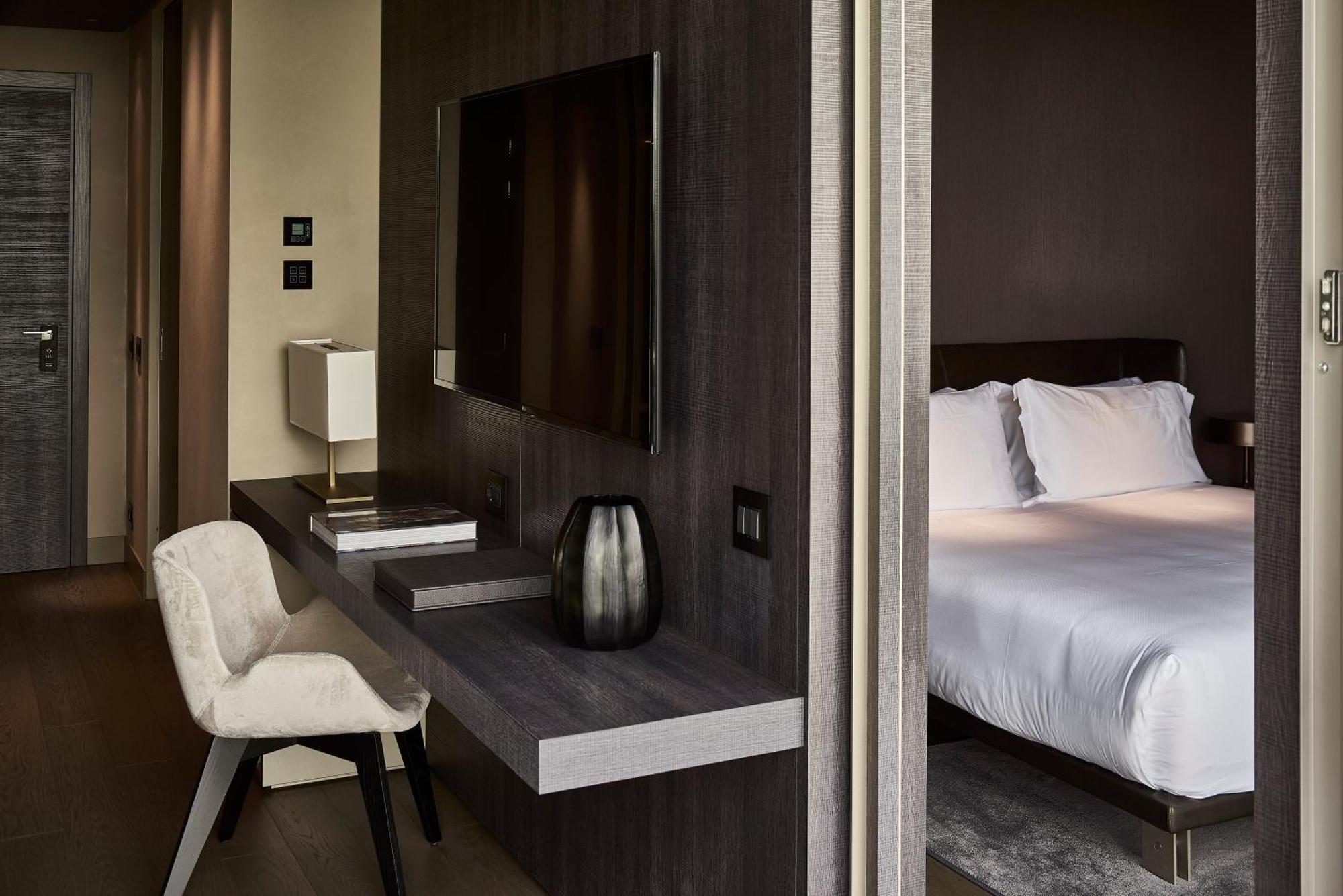 Suite with Balcony